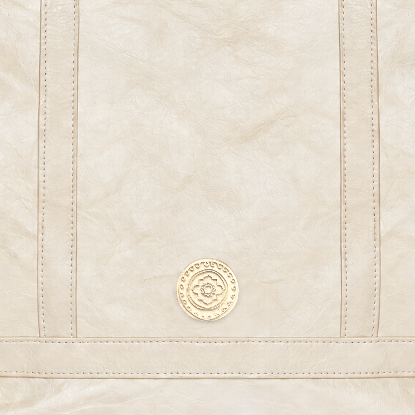 Maxi Cosima Tote Champagne coin detail