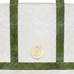 Mini Cosima Tote Off White / Emerald coin detail