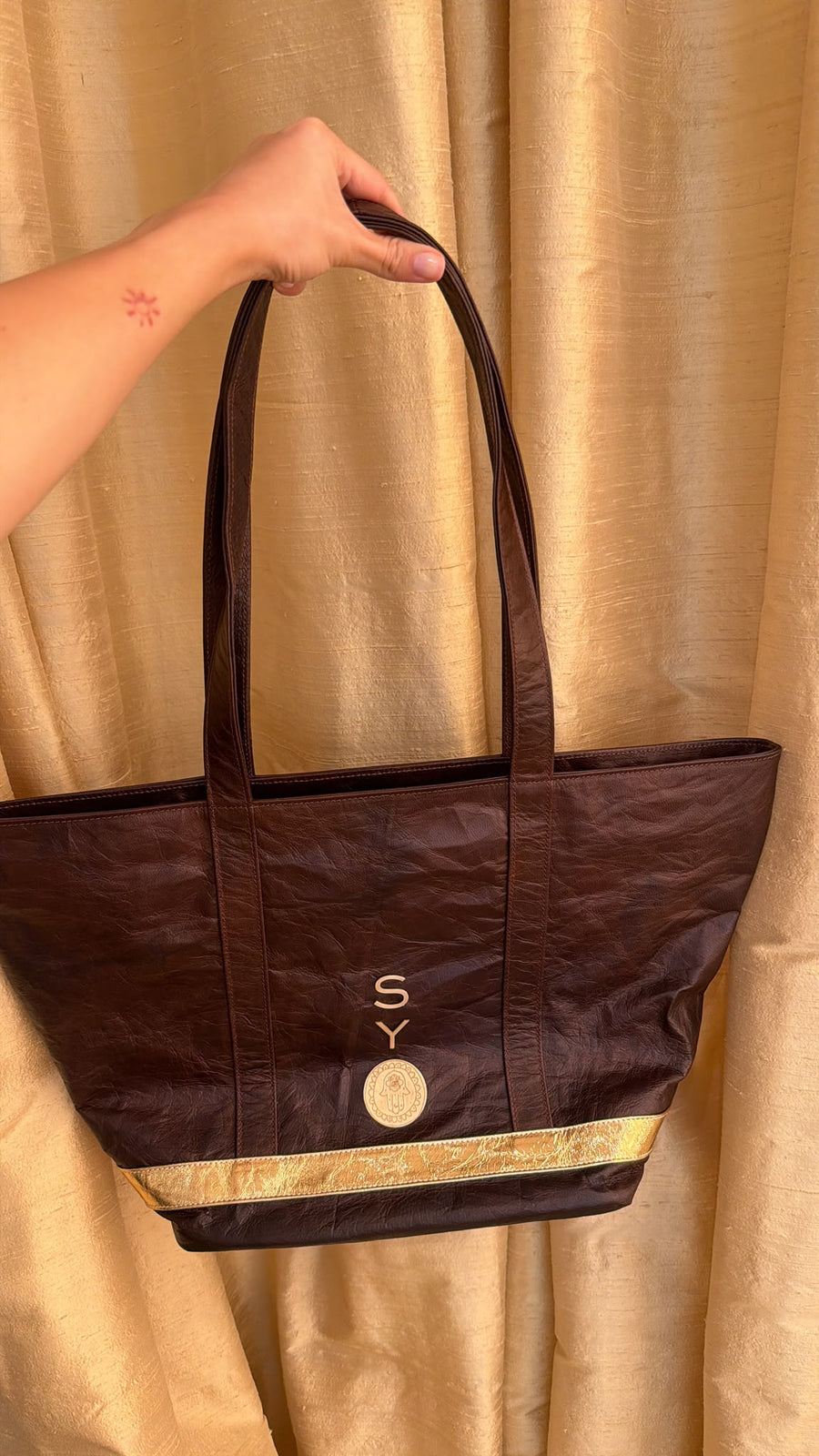 Classic Cosima Tote Chocolate/Gold